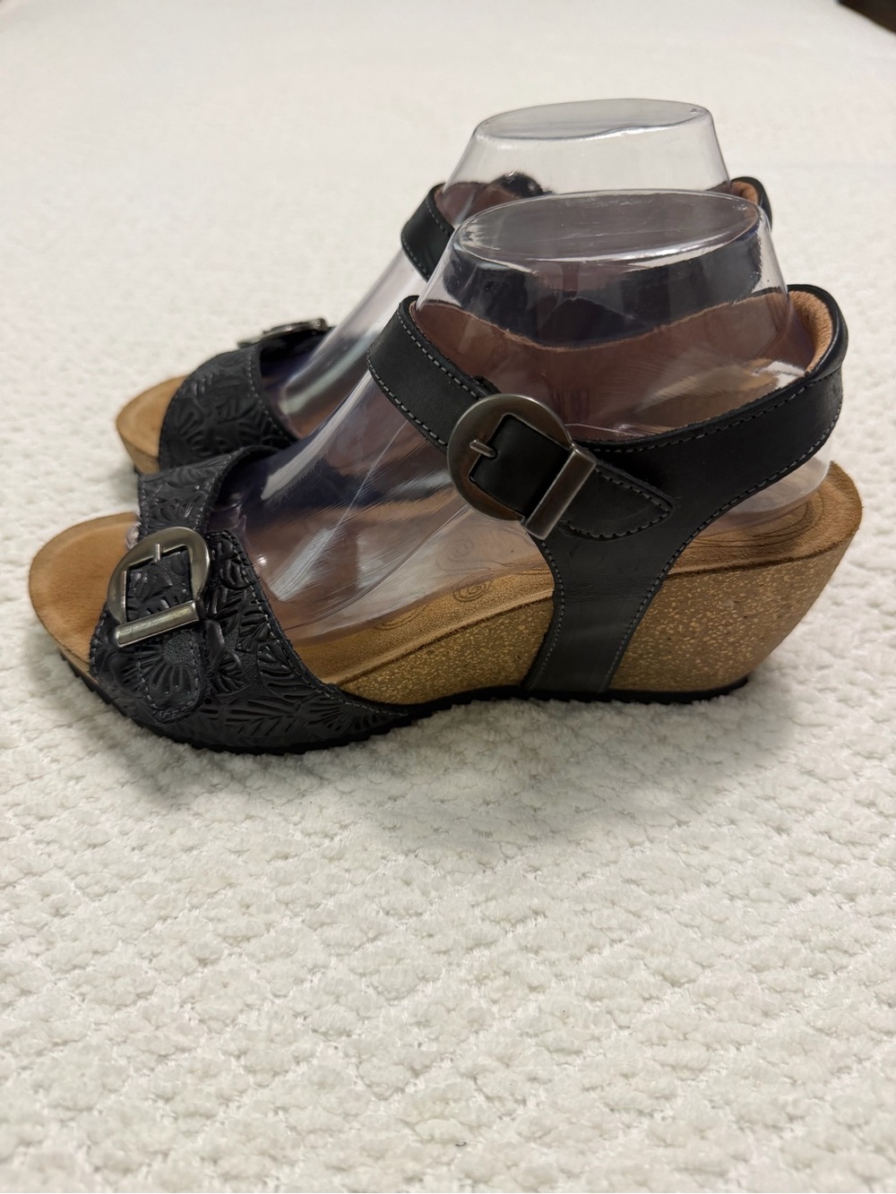 Taos Floral Embossed Leather Adjustable Straps Wedges Women’s Size 9-9.5 - Picture 4 of 13